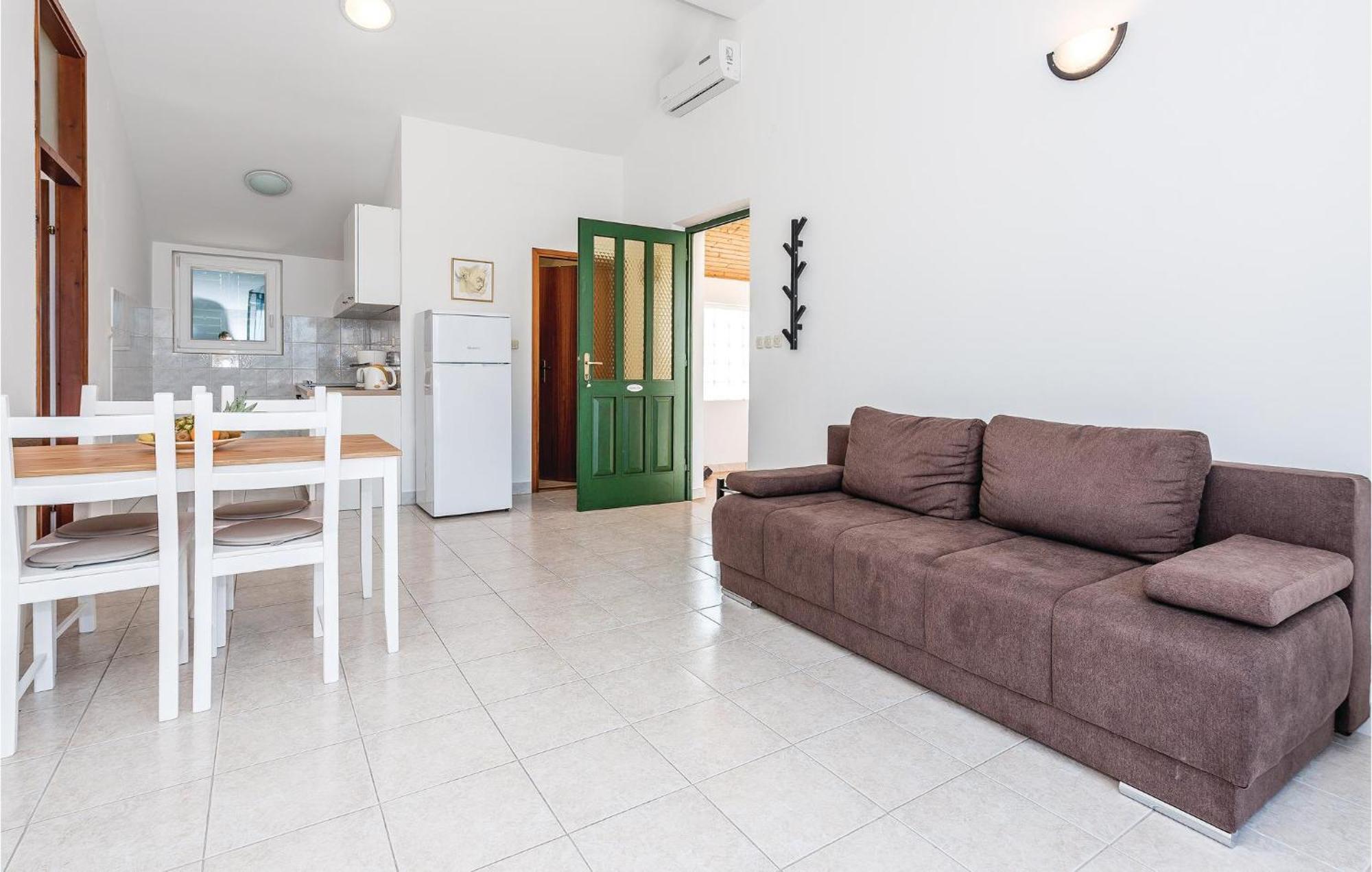 Awesome Apartment In Jezera With Kitchen Екстериор снимка